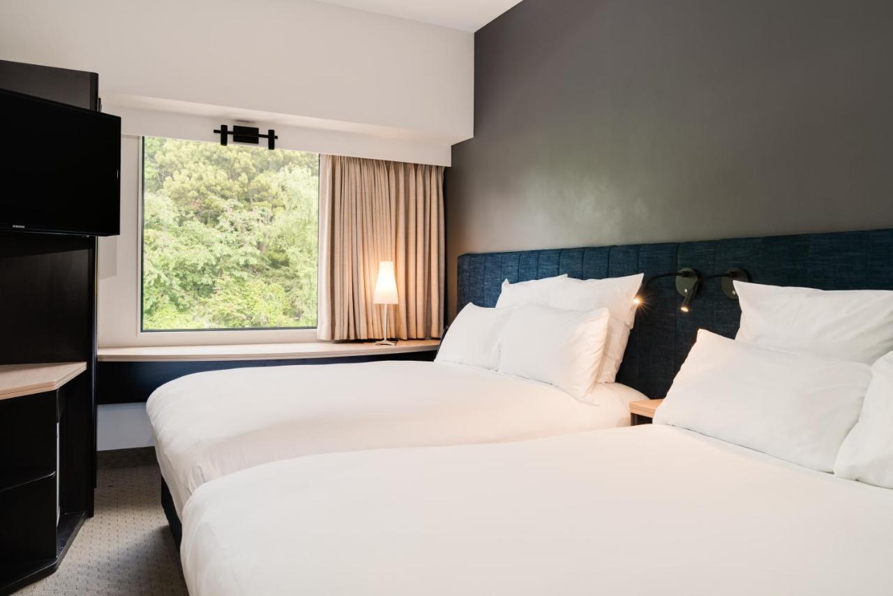 Double Room with Two Double Beds and City View,958320952:JPEG