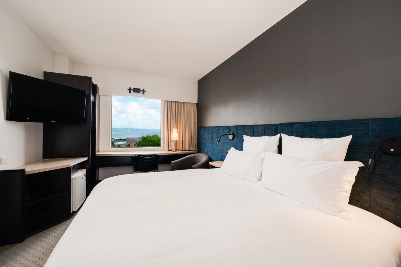 King Room with Lake View,959975044:JPEG